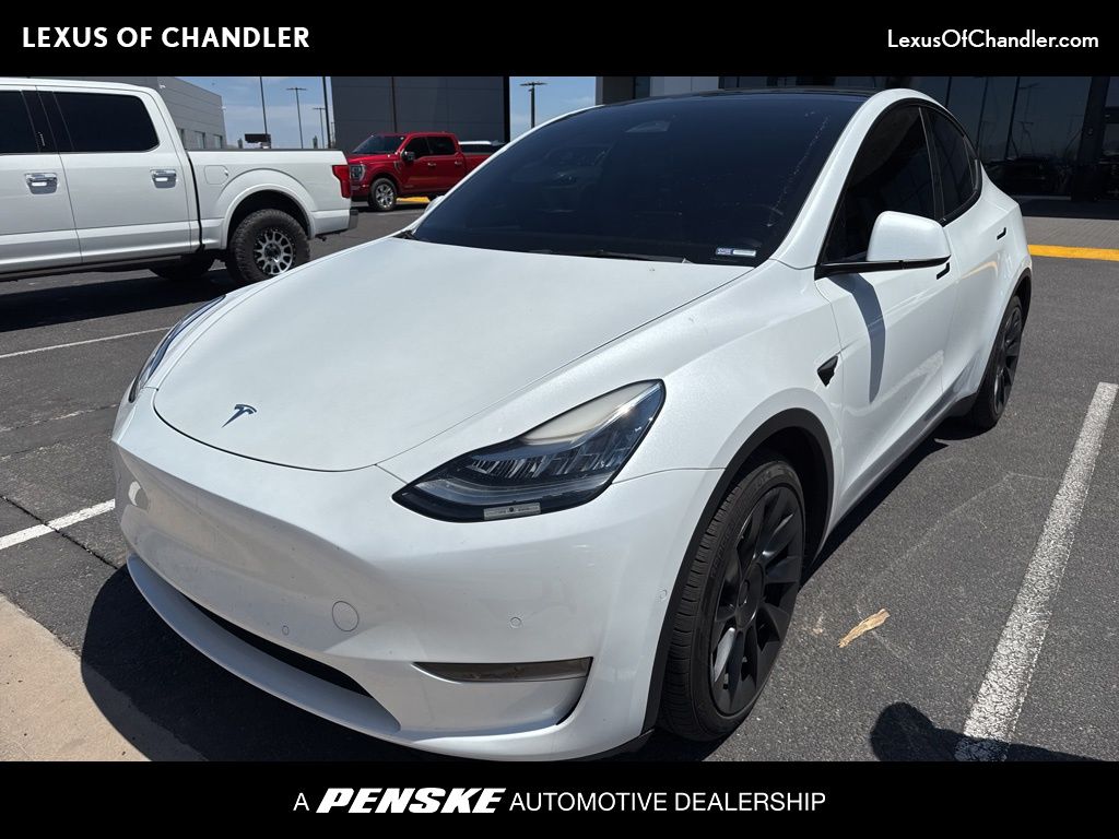 2022 Tesla Model Y Long Range Hero Image