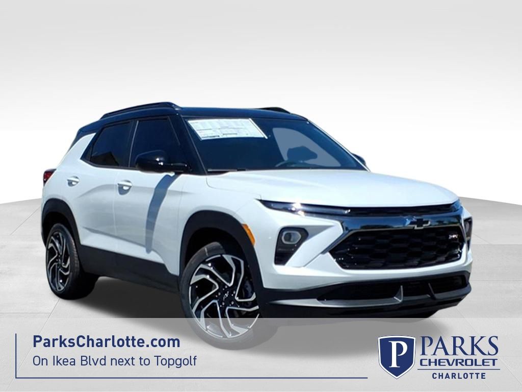 White (Iridescent Pearl Tricoat) 2026 Chevrolet Trailblazer RS FWD SUV / Crossover Front-Wheel Drive Continuously Variable Transmission