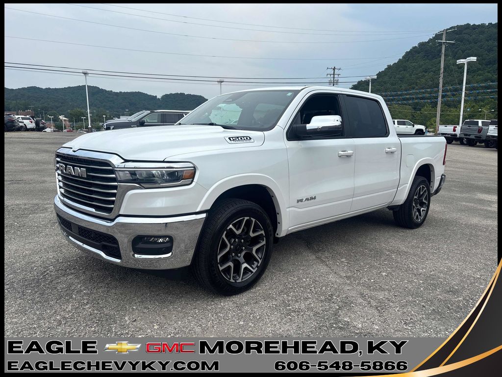 2026 RAM 1500 Laramie Crew Cab 4WD