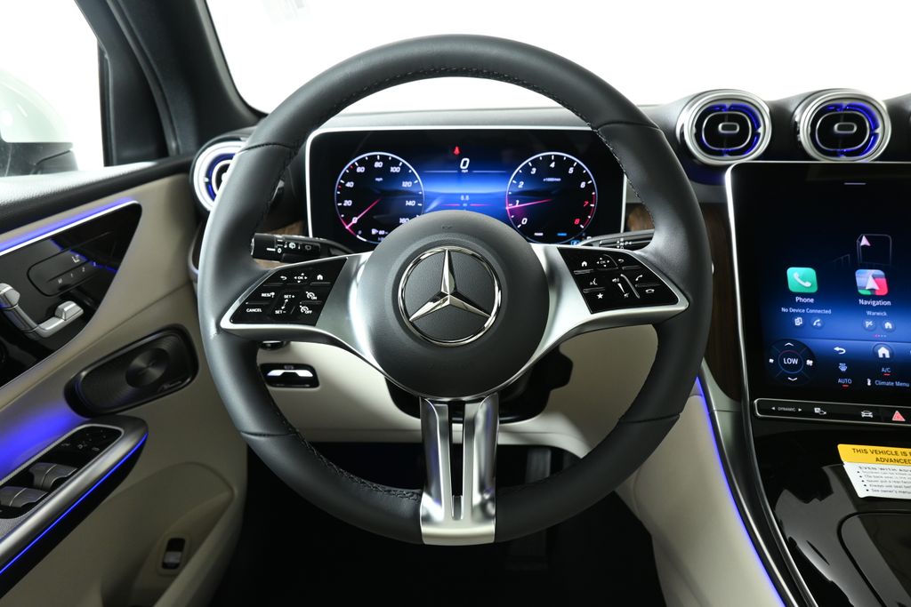 2025 Mercedes-Benz GLC 300 14