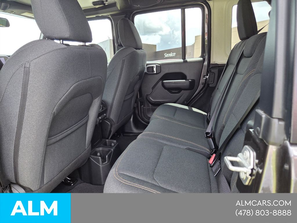 Used 2025 Gray Jeep Sport S image 4