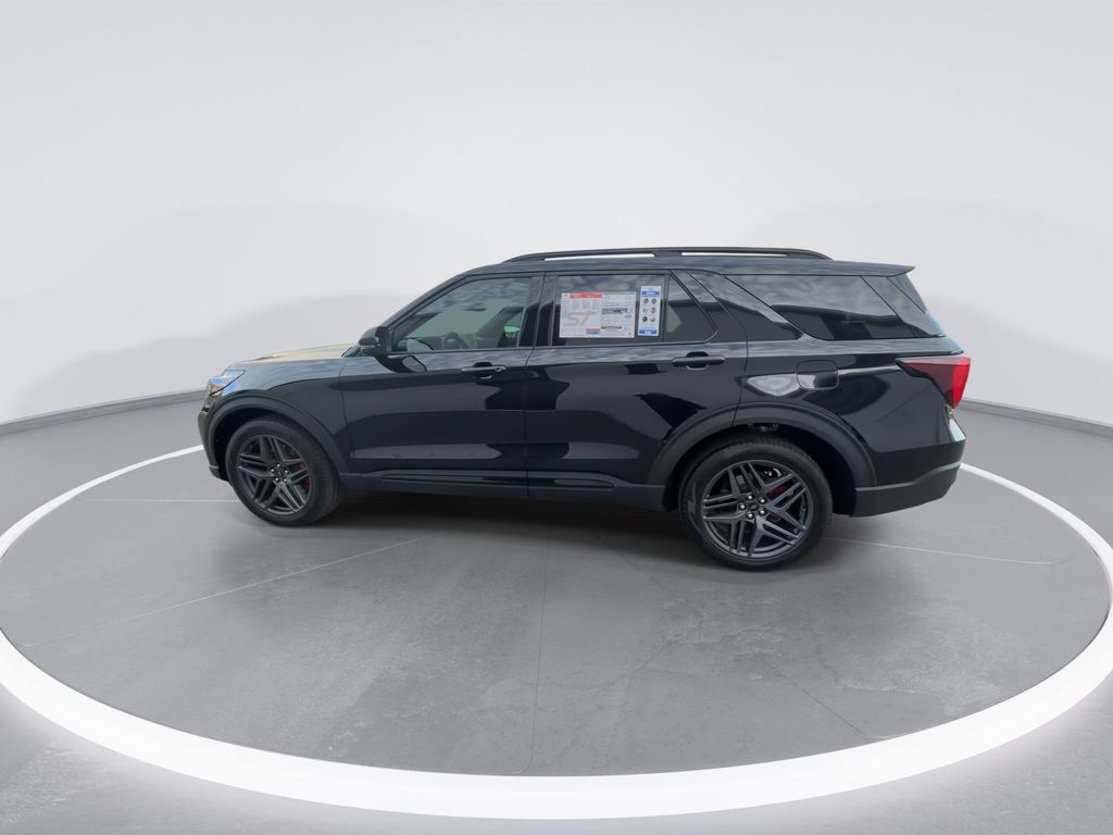 New 2026 Agate Black Metallic Ford ST image 5