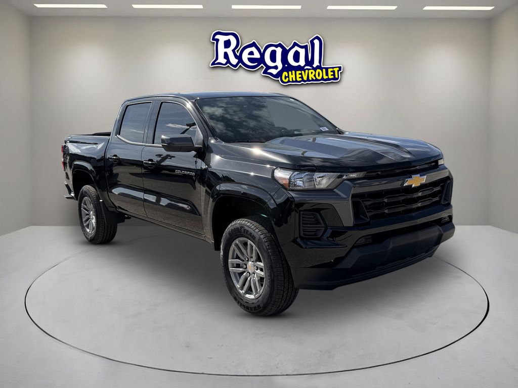 new 2026 Chevrolet Colorado car, priced at $31,995