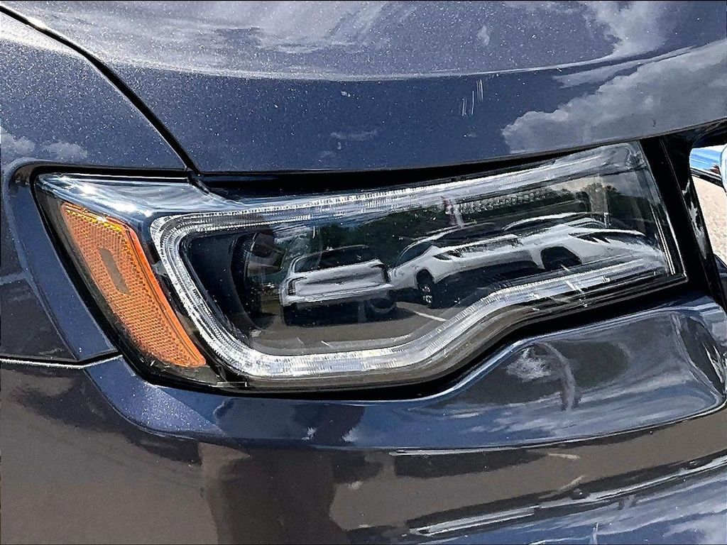2021 Jeep Grand Cherokee — photo 32