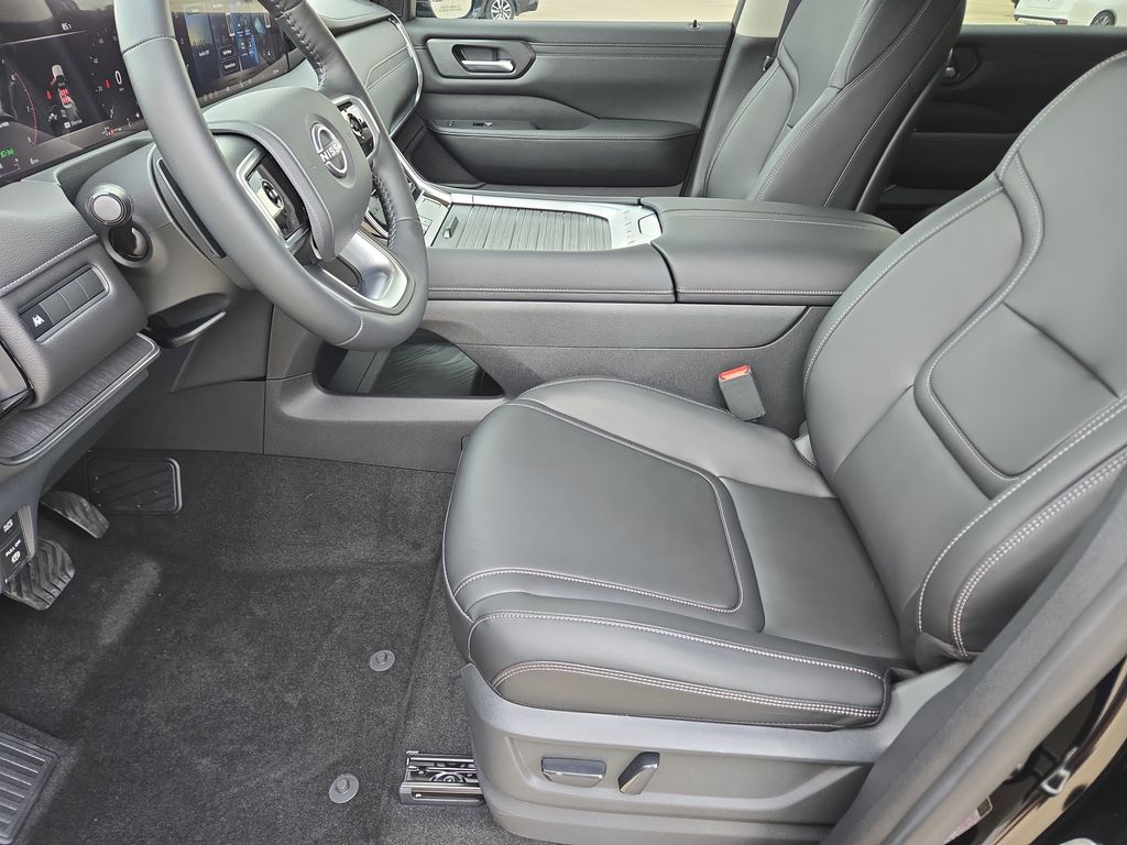 2026 Nissan Armada SV - 6