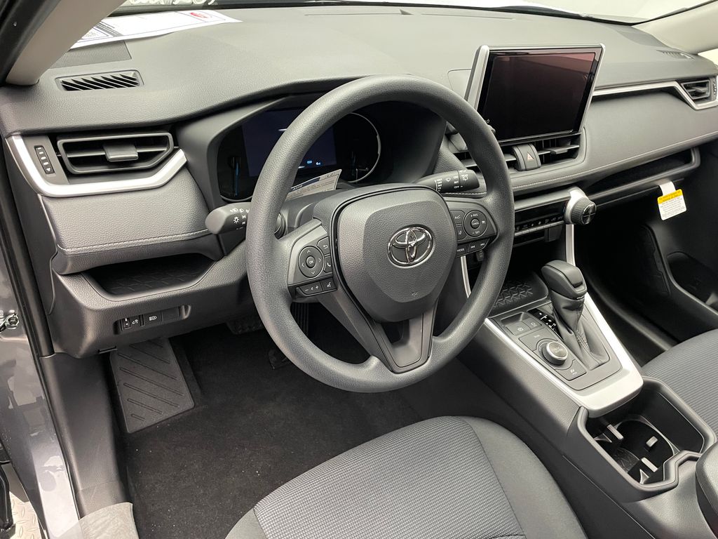 Thumbnail: 2025 Toyota RAV4 - 11