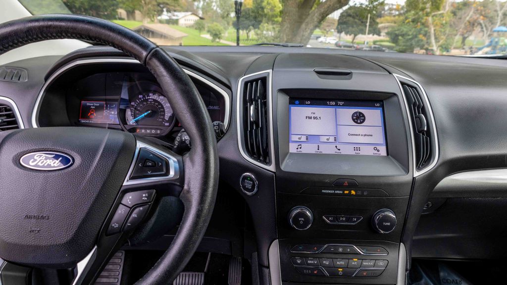 Used 2019 Ford Edge SEL 4D Sport Utility