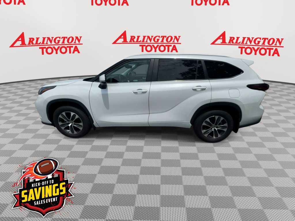 Used 2025 Toyota Highlander SUV