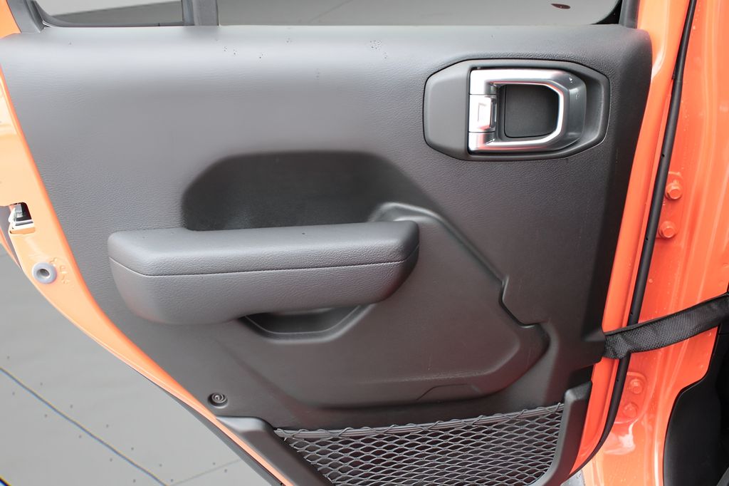 Used Car 2023 Jeep Gladiator  Willys For Sale Under $35,000 In Austin, Texas