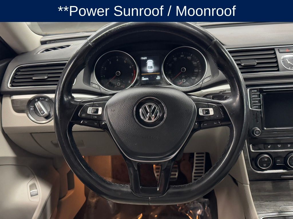 2017 Volkswagen Passat SEL Premium 6