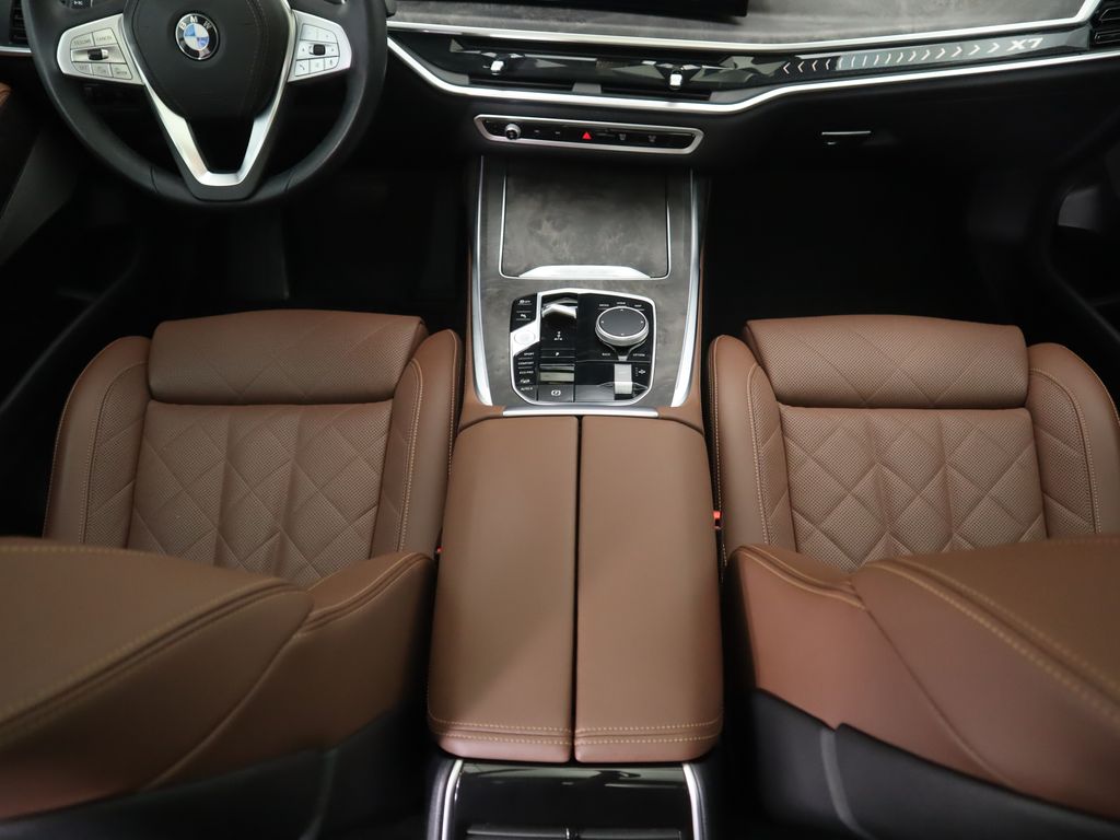 Thumbnail: 2023 BMW X7 - 17