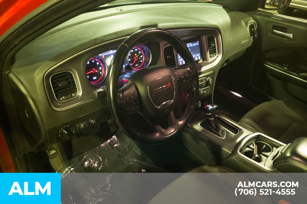2022 Dodge Charger SXT photo 12