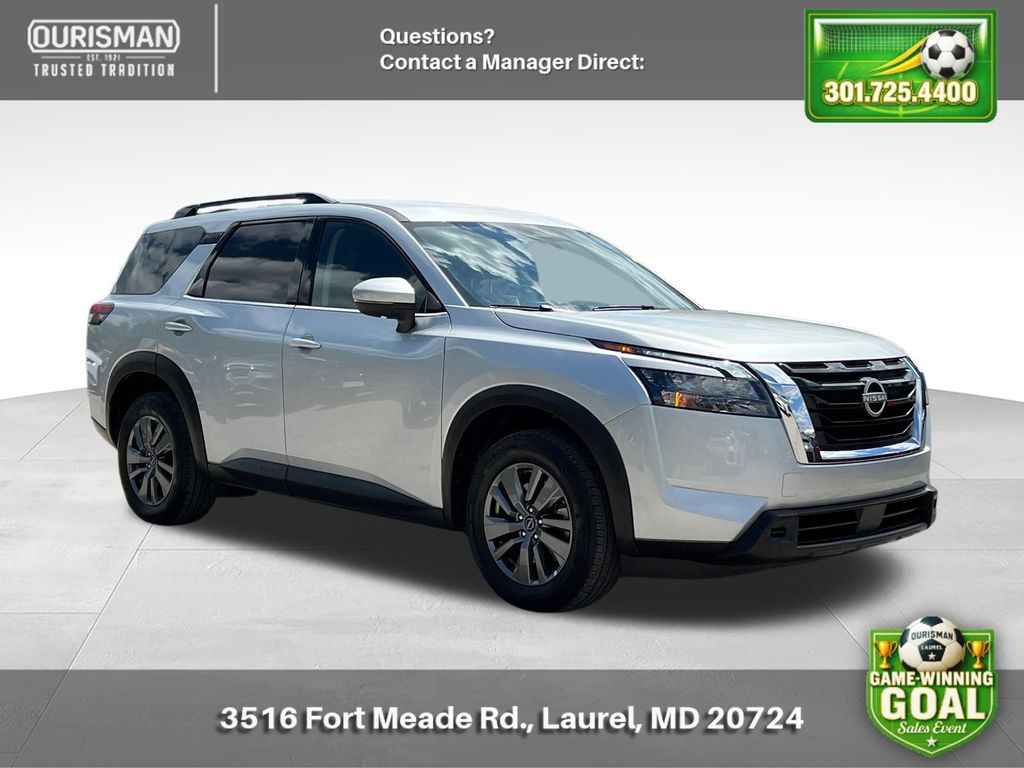 Brilliant Silver Metallic 2025 Nissan Pathfinder SV 4WD SUV / Crossover All-Wheel Drive 9-Speed Automatic