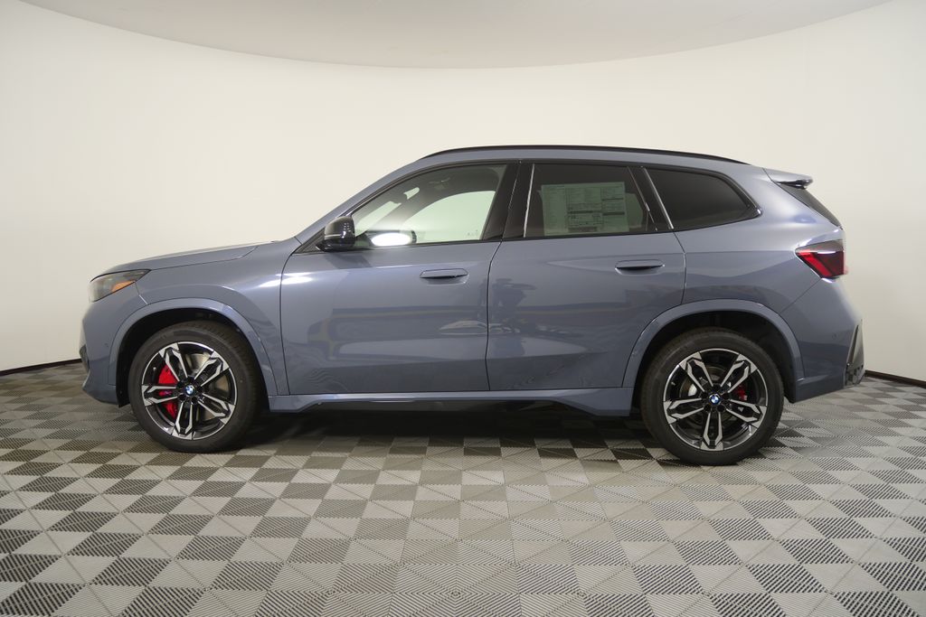 Thumbnail: 2027 BMW X1 - 6