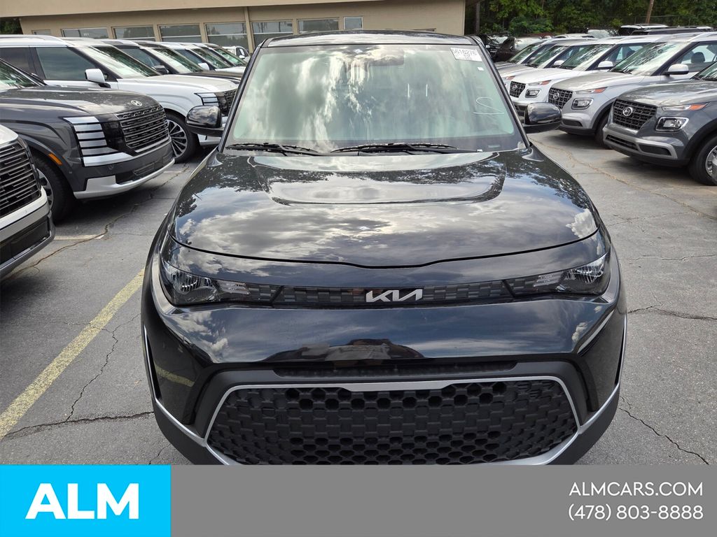 Used 2025 Black Kia LX image 19