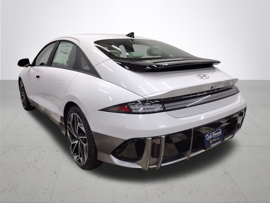 2025 Hyundai IONIQ 6 SEL