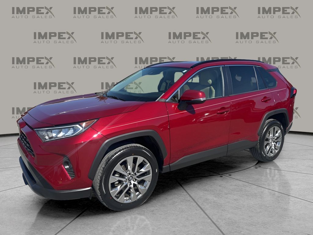 2019 Toyota RAV4 XLE Premium's photo