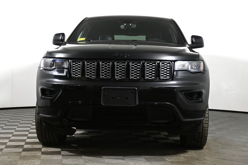 Thumbnail: 2018 Jeep Grand Cherokee - 10