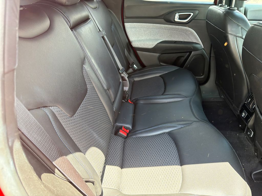 Used 2025 Red Jeep Latitude image 15