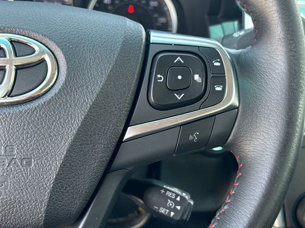 Certified Used 2017  Toyota SE image 16