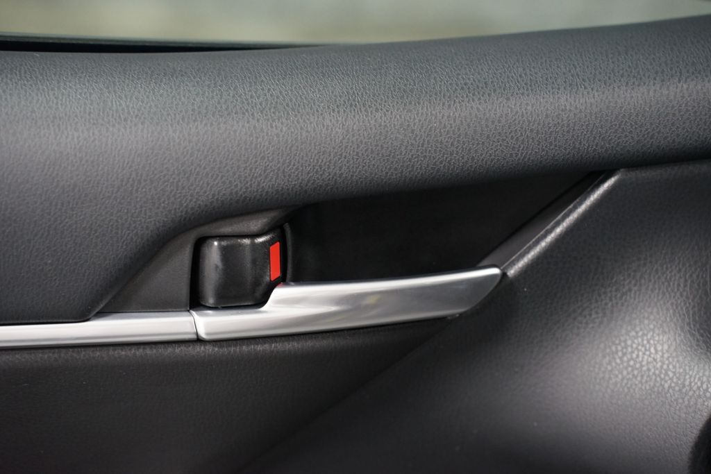 Thumbnail: 2023 Toyota Camry - 30