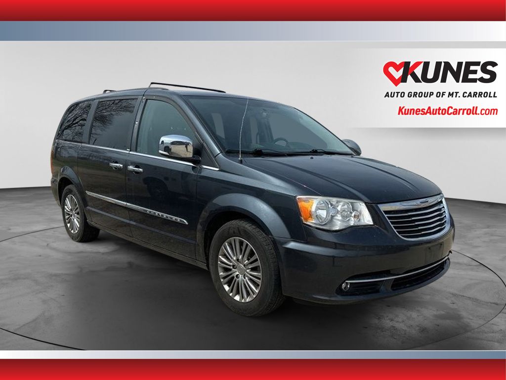 2014 Chrysler Town & Country Touring-L FWD