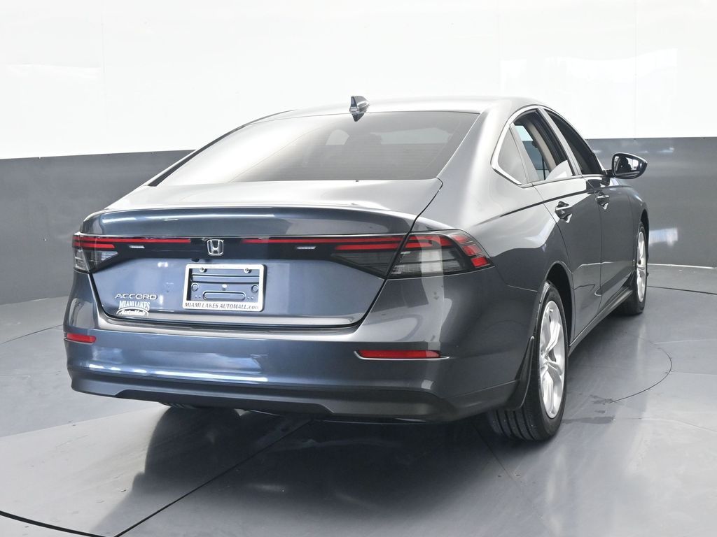 Used 2025 Silver Honda LX image 4