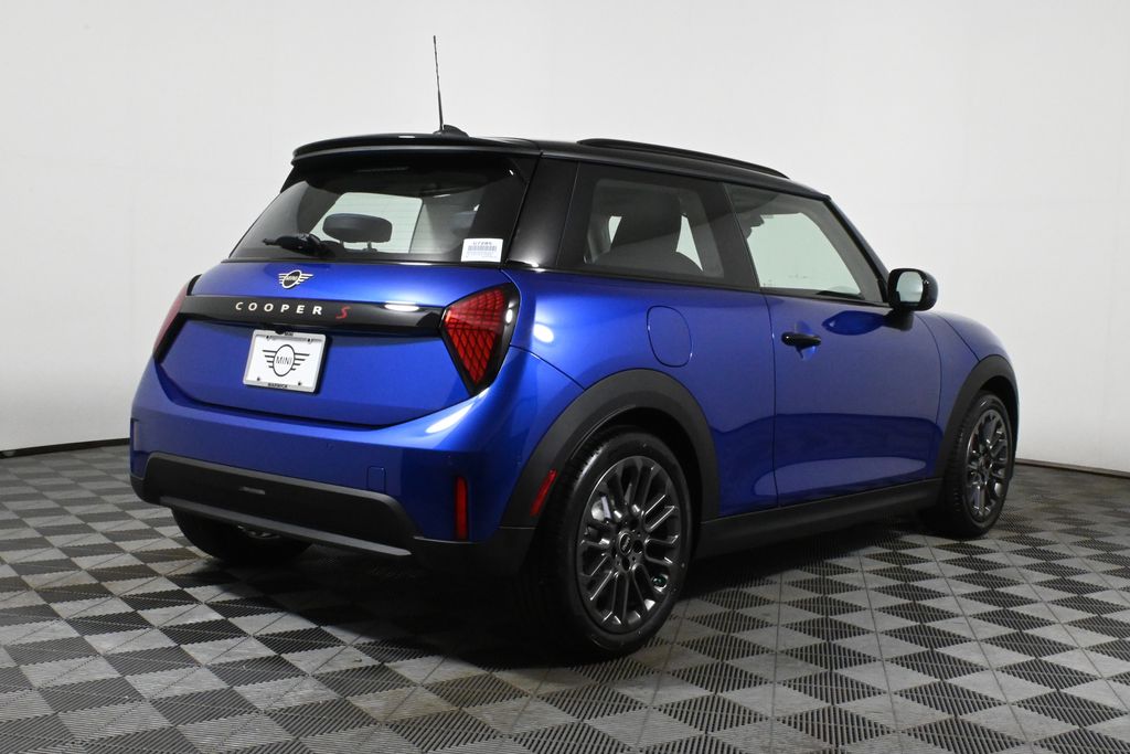 2025 MINI Cooper S 7