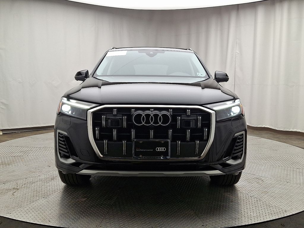 Thumbnail: 2025 Audi Q7 - 2