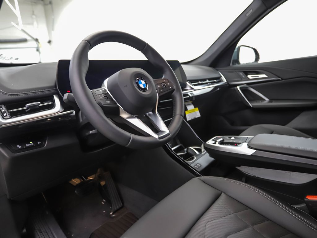 Thumbnail: 2026 BMW X1 - 10