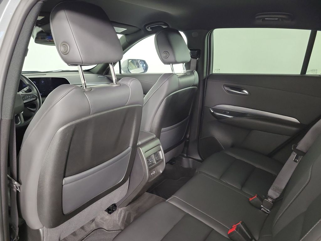 2025 Cadillac XT4 Premium Luxury - 11