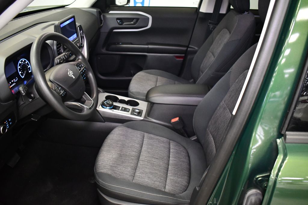 Thumbnail: 2023 Ford Bronco Sport - 27