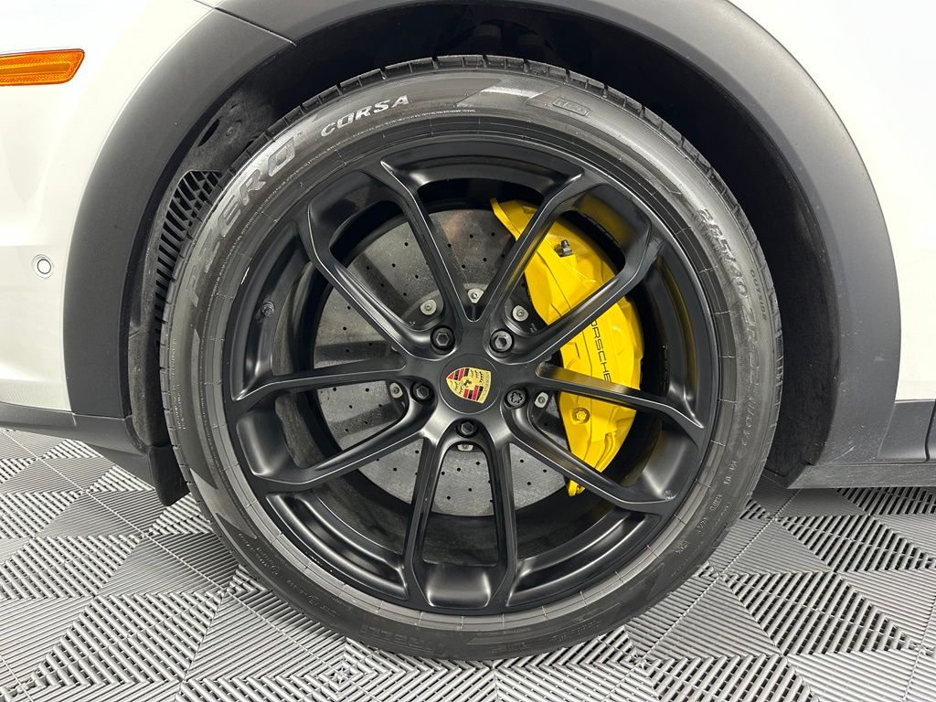 Thumbnail: 2024 Porsche  - 15