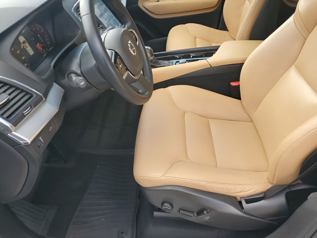 Used Car 2018 Volvo Xc90  T6 Momentum For Sale Under $15,000 In Austin, Texas