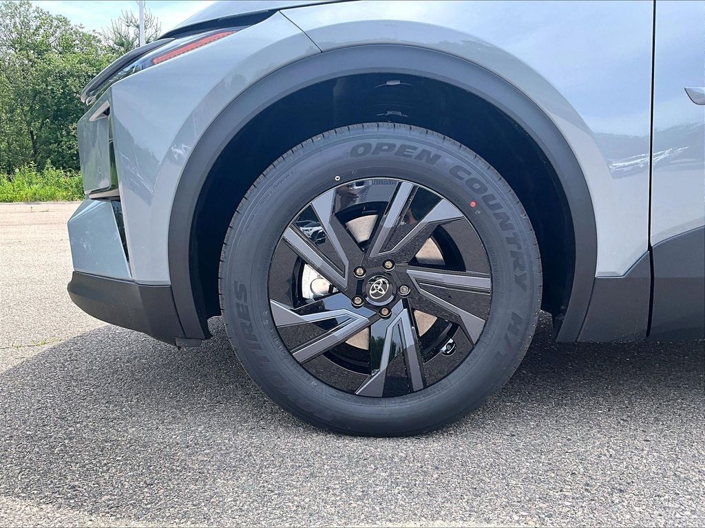 2026 Toyota C-HR — photo 8