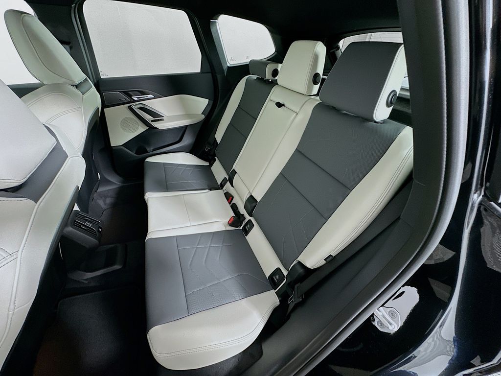 Thumbnail: 2026 BMW X1 - 17