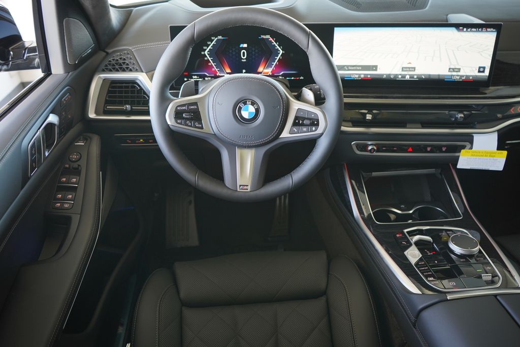 Thumbnail: 2026 BMW X7 - 16