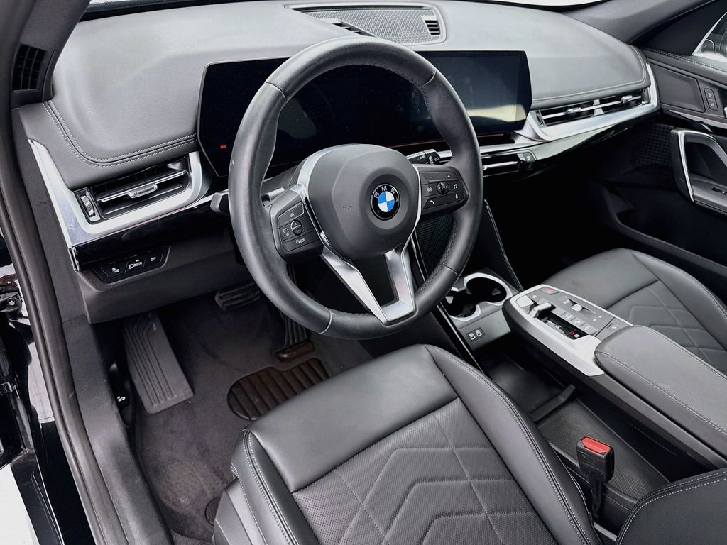 Thumbnail: 2025 BMW X1 - 9