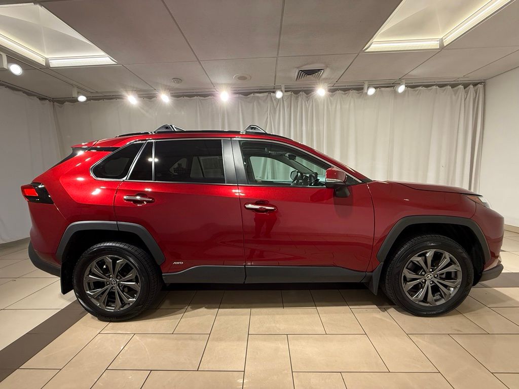 Thumbnail: 2023 Toyota RAV4 - 6