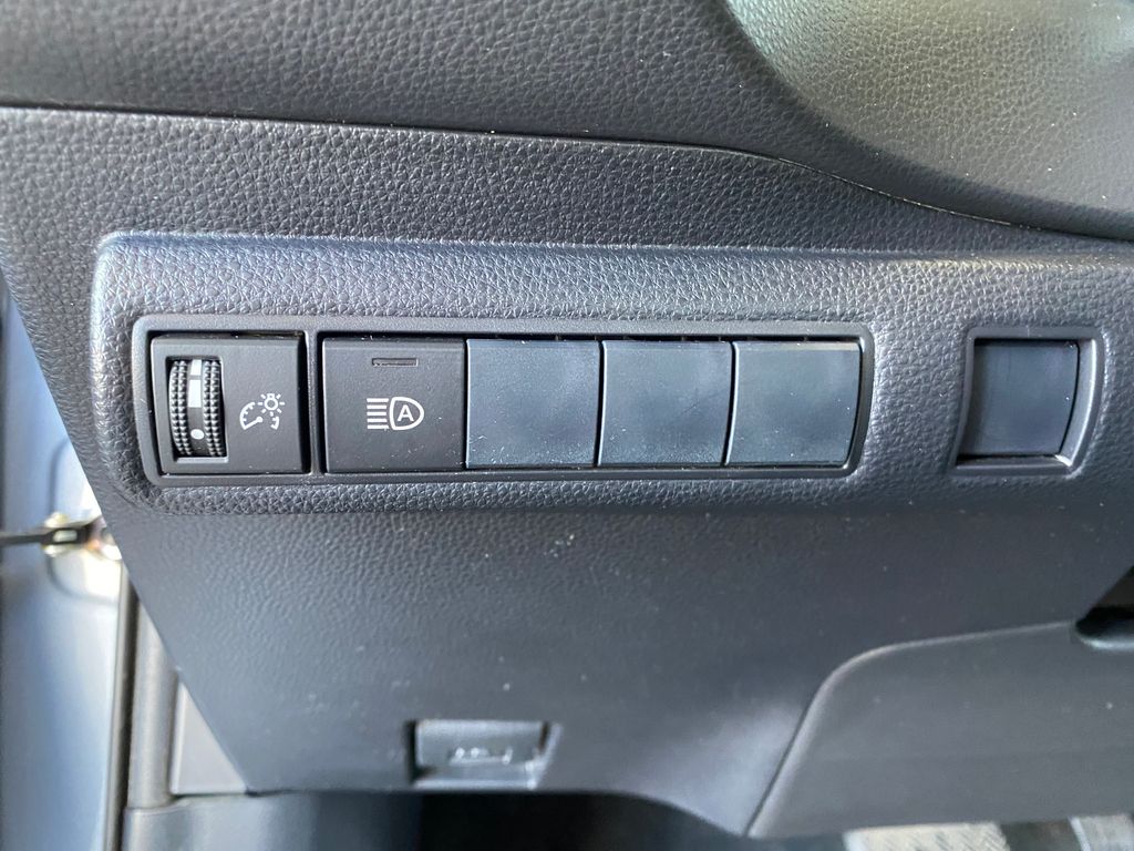 2020 Toyota Corolla XSE 10