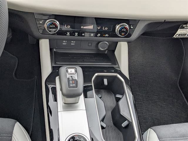 Used 2025 Mitsubishi Outlander SUV