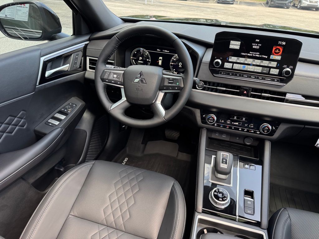 2025 Mitsubishi Outlander PHEV SEL photo 19