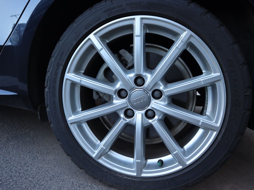 Thumbnail: 2015 Audi A4 - 16