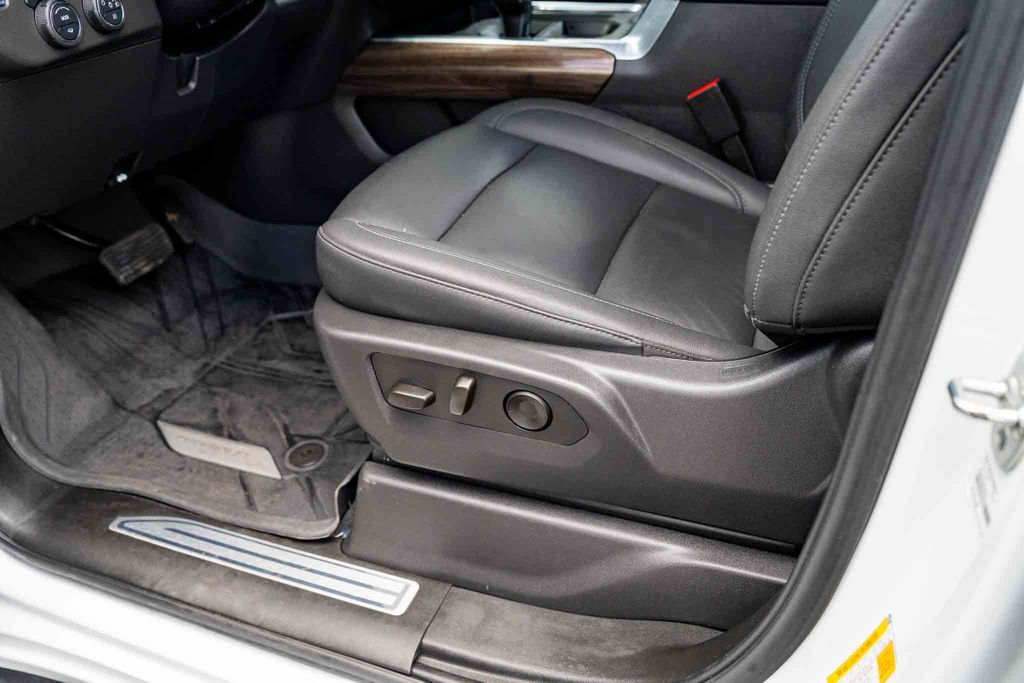 Used Car 2025 Chevrolet Silverado 1500  Lt Trail Boss For Sale Under $60,000 In Austin, Texas