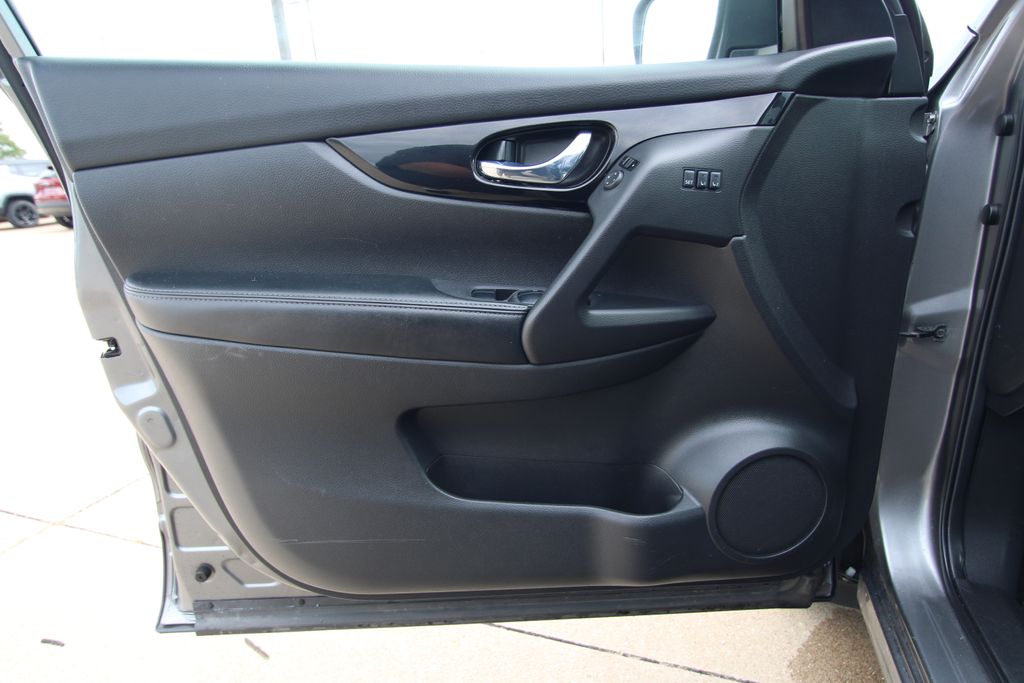 Used 2022 Nissan Rogue Sport SUV