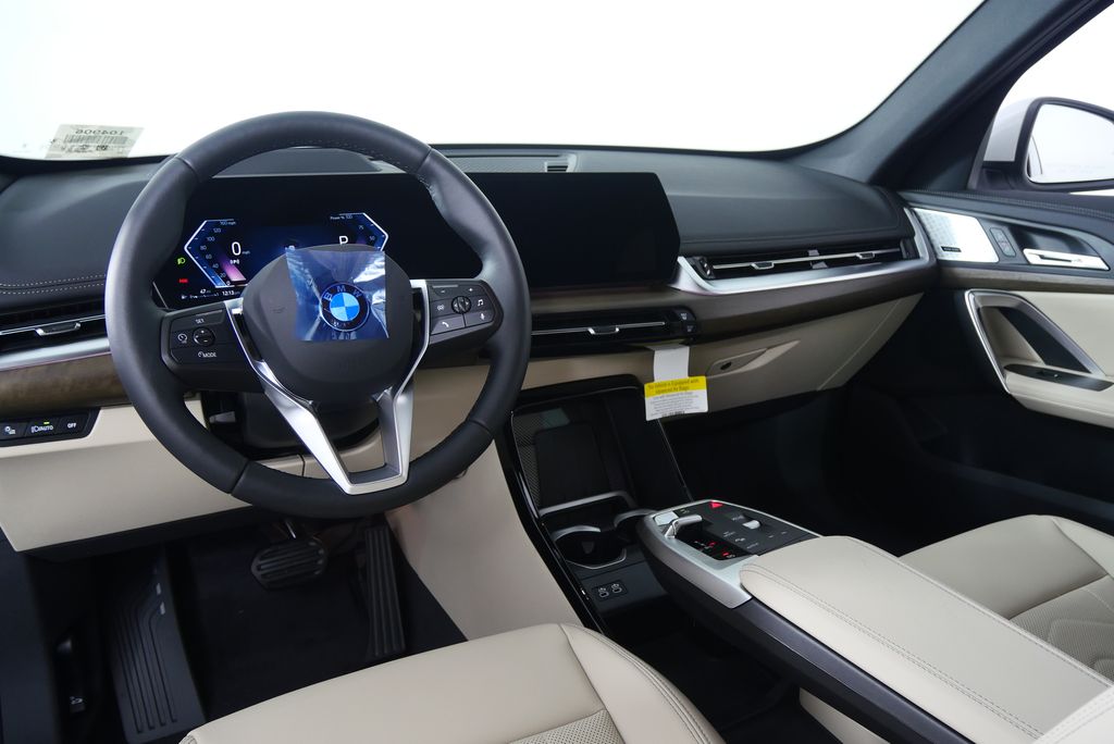 Thumbnail: 2025 BMW X1 - 18