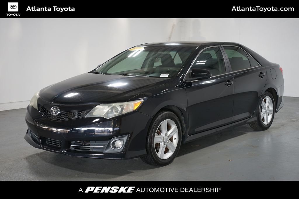 2014 Toyota Camry SE -
                  Duluth, GA