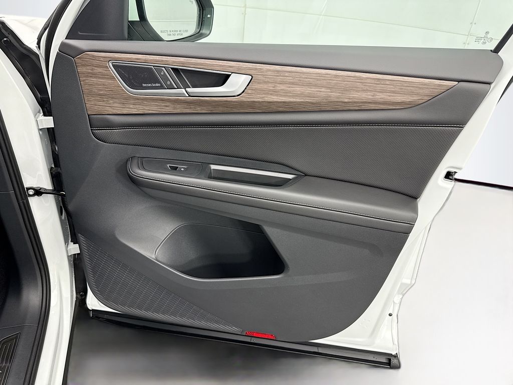 Thumbnail: 2026 Volkswagen Atlas - 25