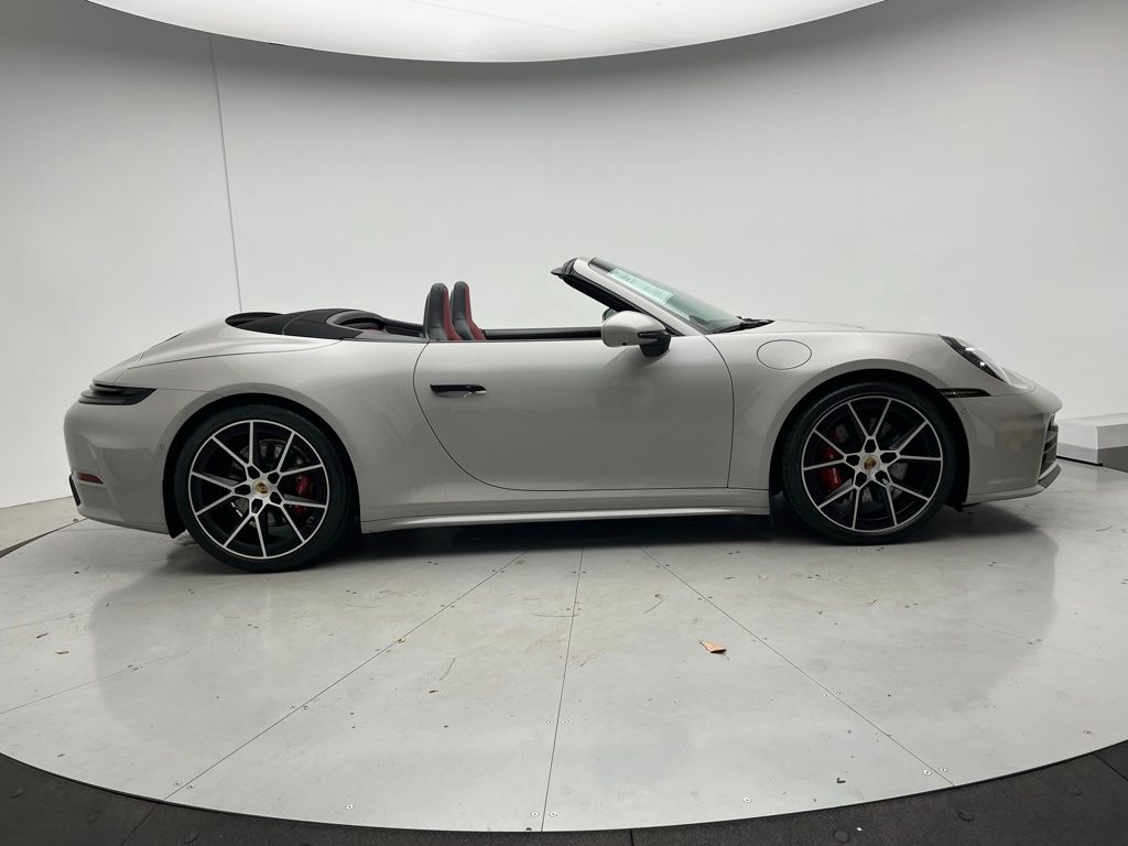 Thumbnail: 2025 Porsche 911 - 23