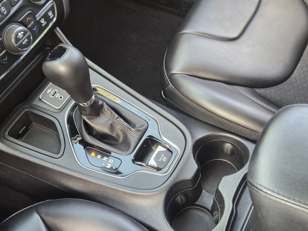 used 2020 Jeep Cherokee car, priced at $19,492